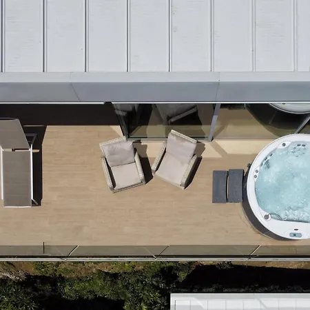 דירה Vivi Homes - Nova Pool, Terrace & Sea View