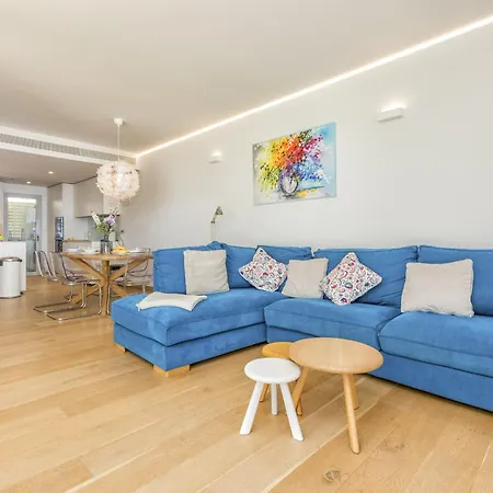 דירה Vivi Homes - Nova Pool, Terrace & Sea View