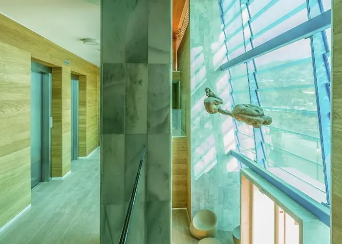 شقة Vivi Homes - Nova Pool, Terrace & Sea View