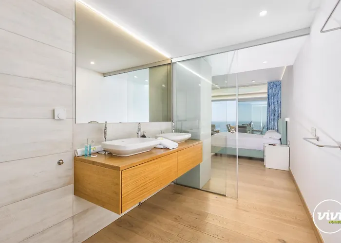 شقة Vivi Homes - Nova Pool, Terrace & Sea View