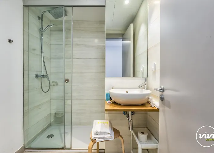 Апартаменты Vivi Homes - Nova Pool, Terrace & Sea View