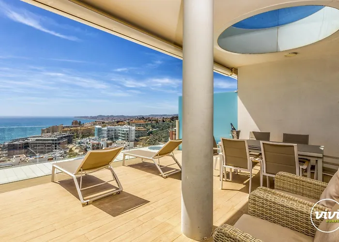 Апартаменты Vivi Homes - Nova Pool, Terrace & Sea View Фуэнхирола