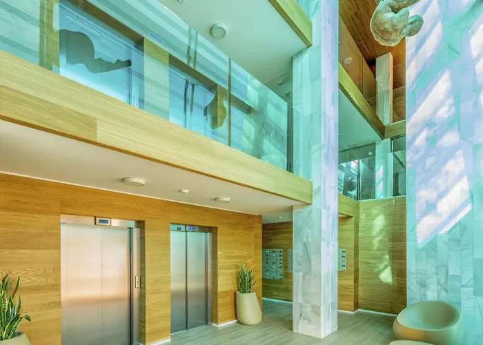 Апартаменты Vivi Homes - Nova Pool, Terrace & Sea View Фуэнхирола